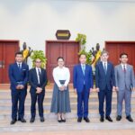 ឯកឧត្តម នេត្រ ភក្ត្រា រដ្ឋមន្ត្រីក្រសួងព័ត៌មាន អនុញ្ញាតឱ្យលោកជំទាវ ឌិត នីតា ប្រធានក្រុមប្រឹក្សាភិបាលក្រុមហ៊ុន Apsara Media Service (AMS) និងសហការីចូលជួបសម្តែងការគួរសម ពិភាក្សាការងារ