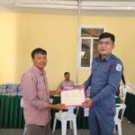 អតិថិជនដែលបានទិញផ្ទះនិងដីឡត៍ របស់គម្រោង ឡេង ណាវ៉ាត្រា ជ្រែ១០០ និងគម្រោងផ្លូវជាតិលេខ ៦អា ដែលមានទីតាំងស្ថិតនៅ ភូមិជ្រែមួយរយ និងភូមិអន្លង់ស្លែង ឃុំសំបួរមាស ស្រុកមុខកំពូល ខេត្តកណ្តាល បានមកទទួលវិញ្ញាបនបត្រសម្គាល់ម្ចាស់អចលនវត្ថុ ដំណាក់កាលទី៤